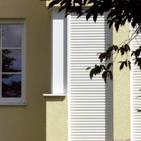 Rollläden und Insektenschutzrollos